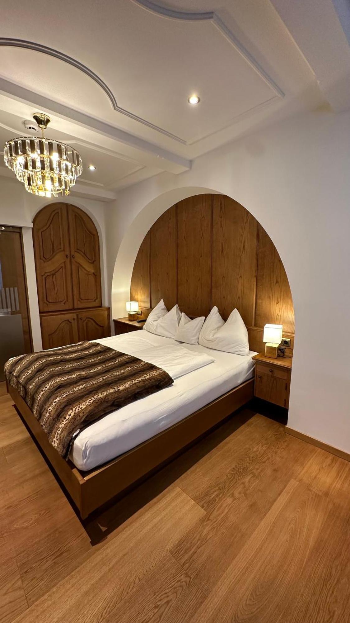 Hotel Victoria - Adults Only جيرلوس المظهر الخارجي الصورة
